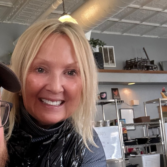 Meet your Posher, Ruta - Picture 2 of 2